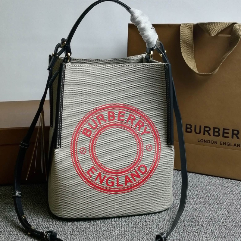 B**rry bucket bags